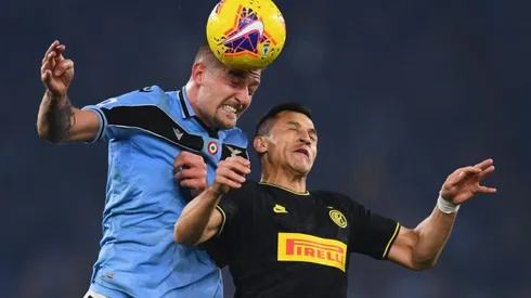 Alexis puede seguir en Italia