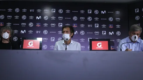 El día en que Blanco y Negro anunció la drástica medida. Deberán hacer el trámite de nuevo.