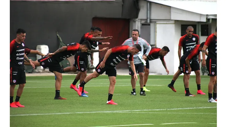 ¿Por qué es importante calentar antes de jugar fútbol?