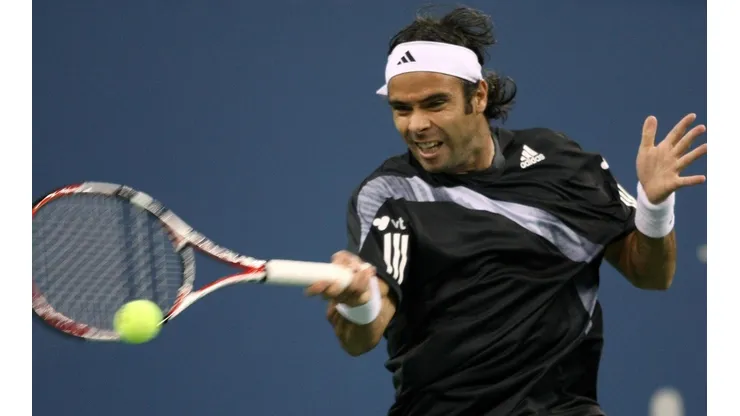 González pegando un drive. Una imagen perfecta