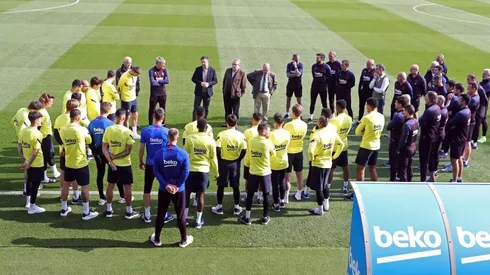 Barcelona suspende sus actividades.