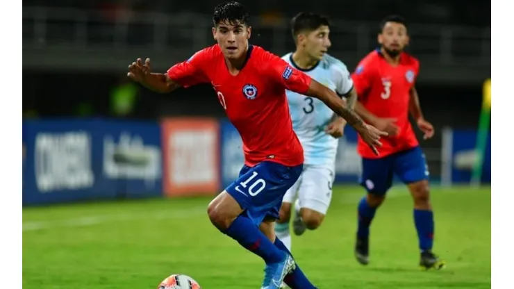 Araos es una de las figuras de Chile en el Preolímpico.