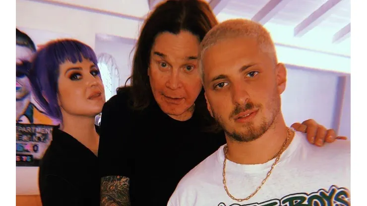 Kelly Osbourne también desmiente agonía de su padre Ozzy