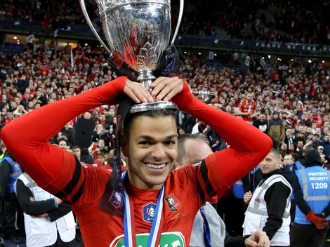 Flamengo va por el francés Hatem Ben Arfa
