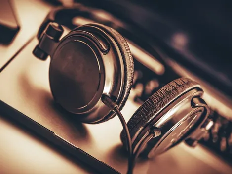 Tres audífonos de lujo que te sorprenderán por su sonido y diseño