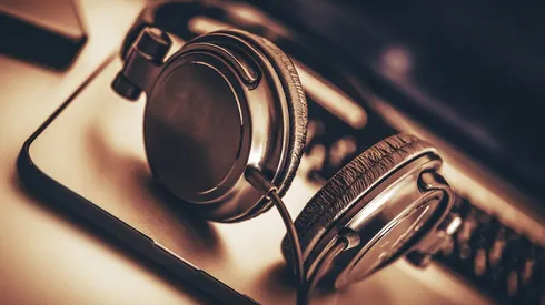 Tres audífonos de lujo que te sorprenderán por su sonido y diseño