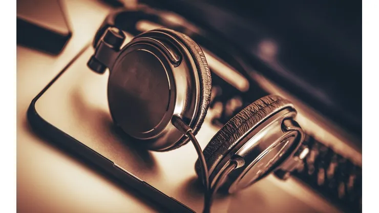 Tres audífonos de lujo que te sorprenderán por su sonido y diseño