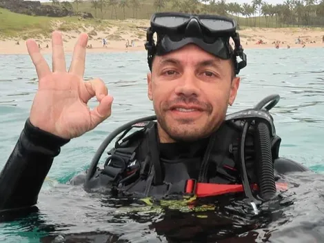 Marcelo Díaz bucea en Rapa Nui en sus vacaciones
