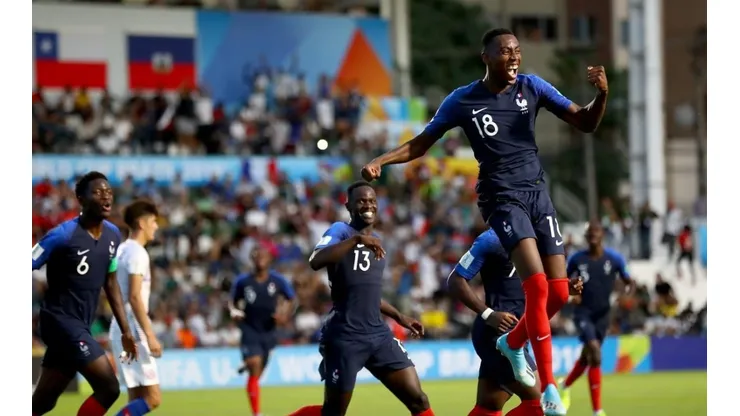Con el pie izquierdo: Chile cae ante Francia en el debut