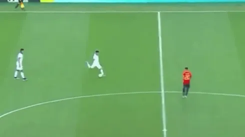 El momento del remate de Palacios.