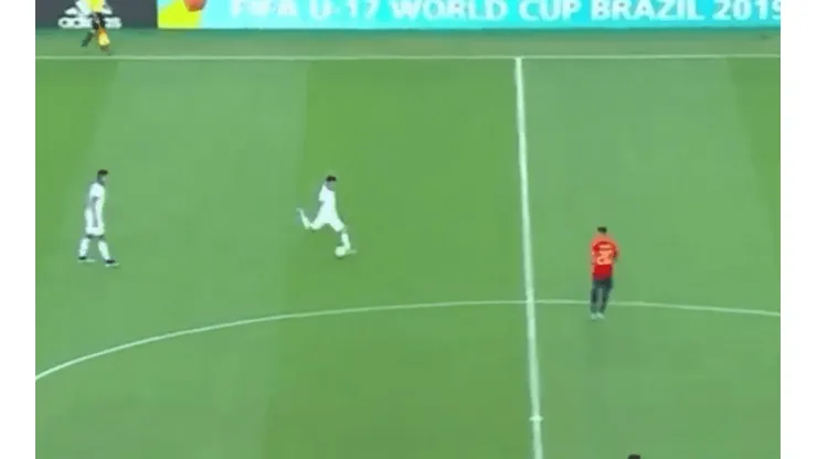 El momento del remate de Palacios.