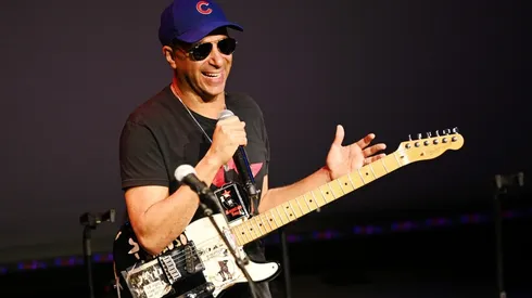 Tom Morello se cuadra con Chile.