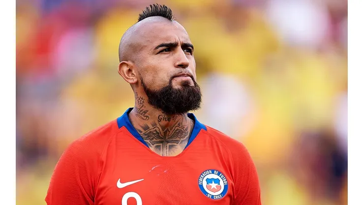 Arturo Vidal se pronunció en redes sociales por la crisis en Chile.