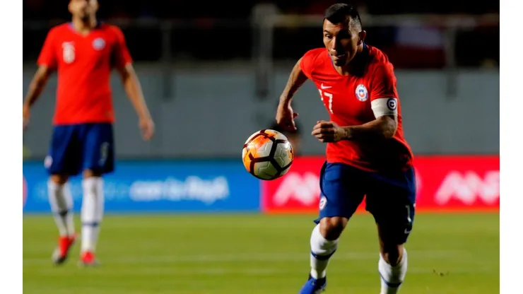Gary Medel golpea la mesa: "Necesitamos que dejen el payaseo y se pongan de acuerdo por el bien de Chile"