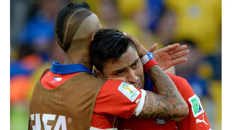 "Una máquina": Vidal le manda cariños a Jara después de protagonizar pelea en partido de Estudiantes