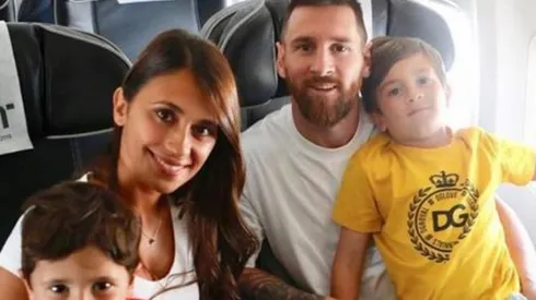 Messi viaja en familia a Italia con la ilusión de llevarse dos premios