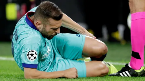 Jordi Alba, fuera por lesión.