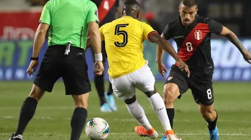 Costa en el amistoso de Perú ante Ecuador.
