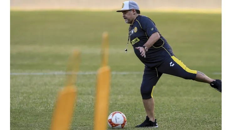 Maradona encontró trabajo este jueves.