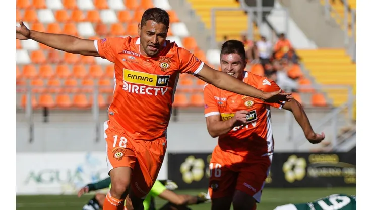 A Gonzalo Abán se le sale la cadena con la parcialidad de Cobreloa: "Hinchas HDP"