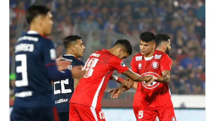 Unión La Calera recibirá a la Universidad de Chile en el Estadio Nicolás Chahuán.