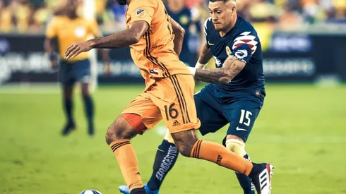 Nico Castillo habilita de taco y anota penal en triunfo del América (Foto: Twitter @ClubAmérica)