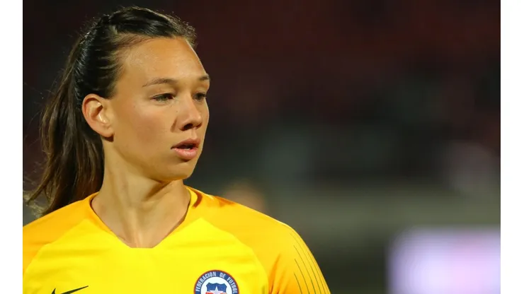 VIDEO | Las tapadas de Tiane Endler en el entrenamiento de La Roja