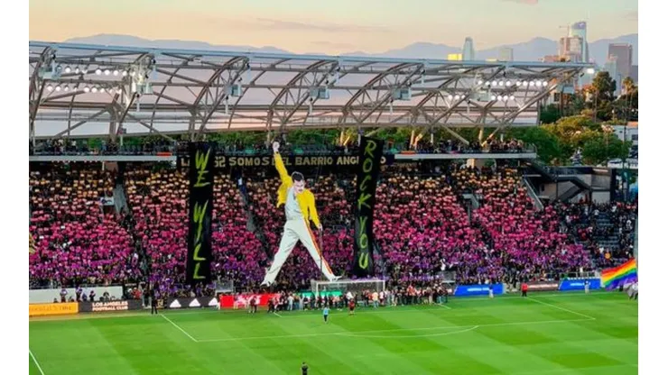 ¡Espectacular! Hinchada de Los Ángeles FC exhibe imagen de Freddie Mercury