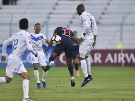 [Video] Tres autogoles en un partido de Copa Libertadores