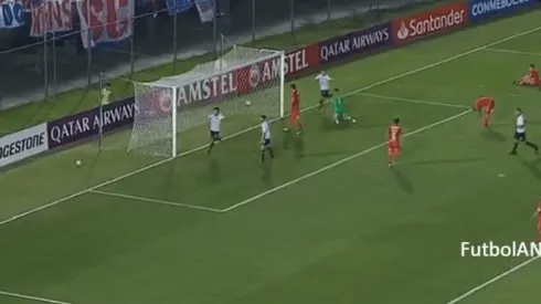 El gol fue del lateral izquierdo uruguayo