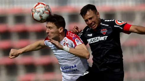 Franco Soldano y Manuel Rivera en el último Ñublense vs Unión La Calera, disputado en el Estadio Nicolás Chahuán Nazar.