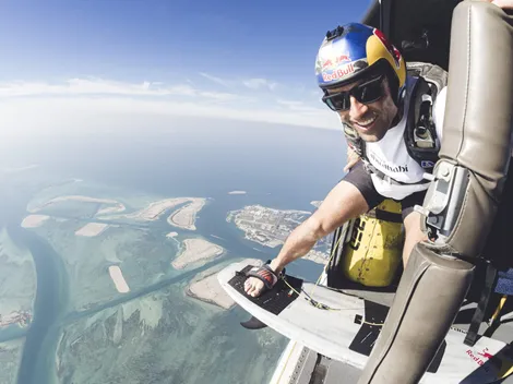 Habla el chileno protagonista de surfeo que es viral