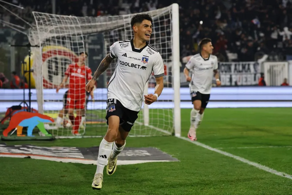 Erick Wiemberg encontró respaldo de Johnny Herrera en su temporada en Colo Colo. Foto: Marcelo Hernandez/Photosport