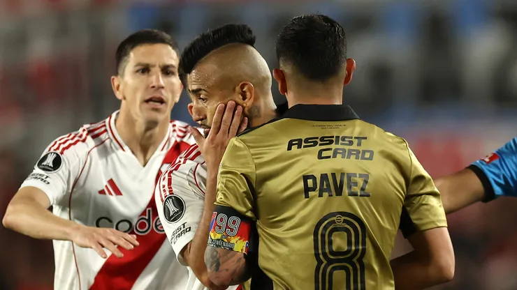 River se burla de Colo Colo y Vidal