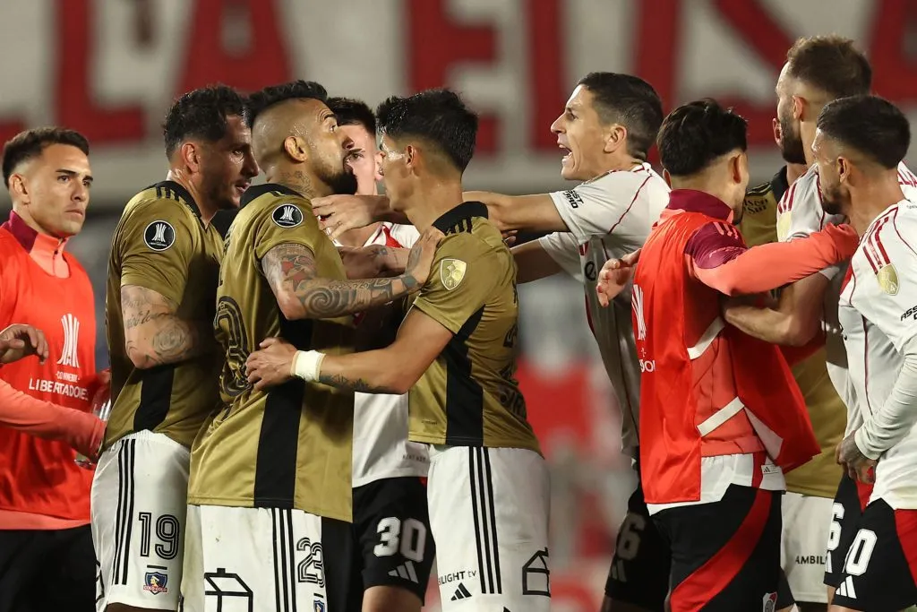 River asegura que Colo Colo está tres estrellas por debajo.