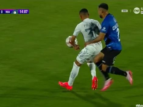 El polémico penal de la U donde el árbitro no pescó el VAR