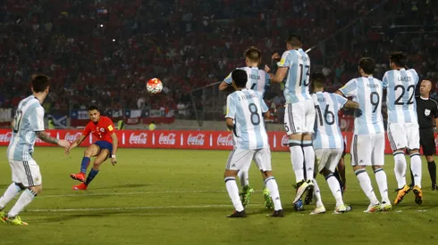 El "Mortero" destacó a los diez jugadores que mejor patean tiros libres en Chile