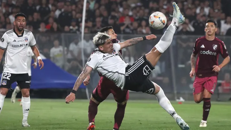 Colo Colo va por la hazaña ante River.