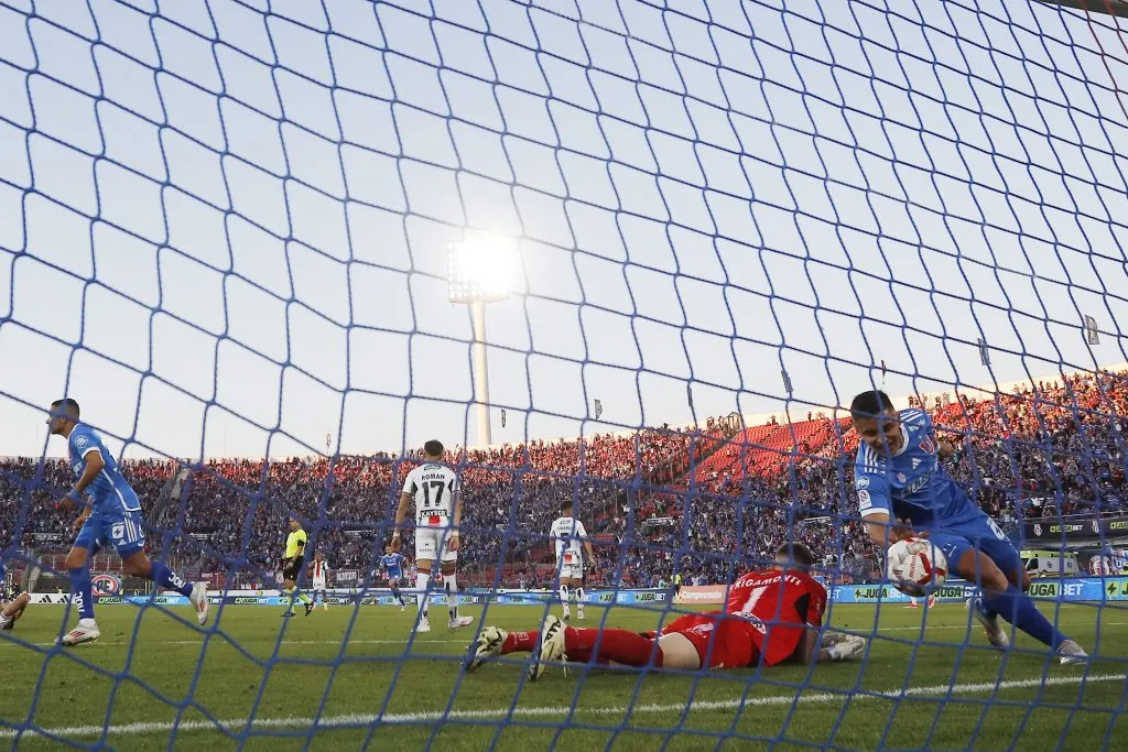Universidad de Chile aprovecha su localía en el Estadio Nacional. Foto:  Felipe Zanca/Photosport
