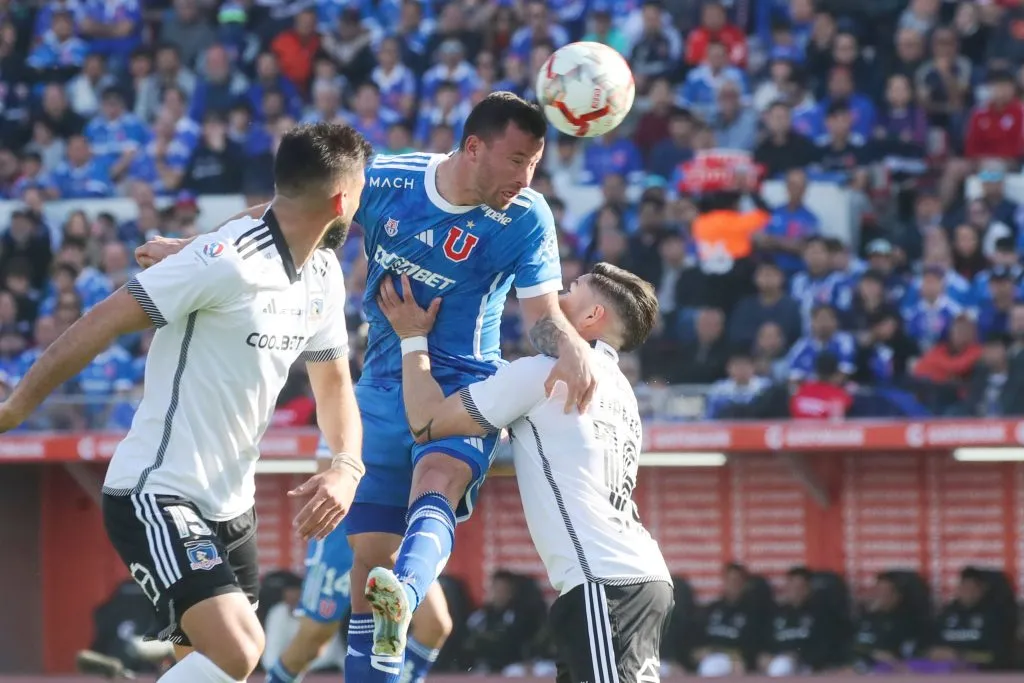 Luciano Pons lleva cuatro partidos sin aparecer en la U. Foto: Jonnathan Oyarzun/Photosport