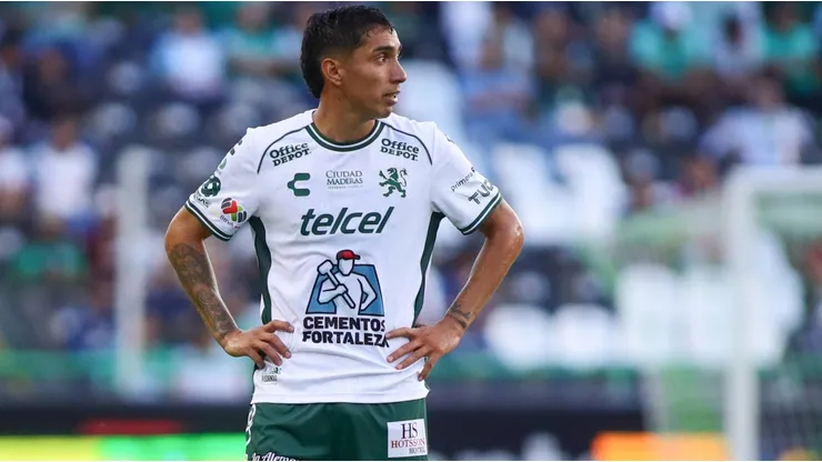 Luciano Cabral fue titular en la victoria del León, que hoy dirige Eduardo Berizzo.