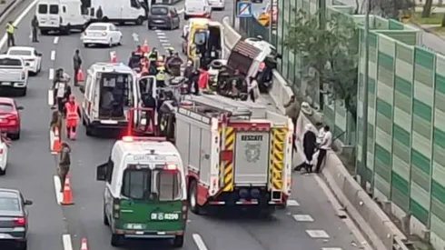 Una feo choque casi deja en tragedia el Arengazo de Colo Colo.