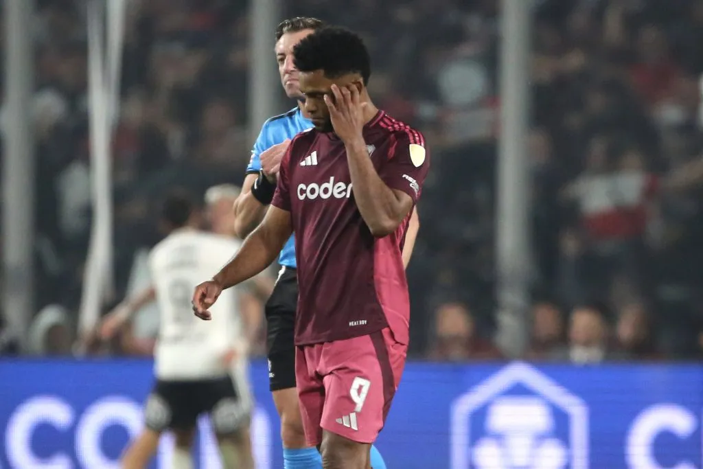 Miguel Borja recibió el reproche de Armani en River Plate