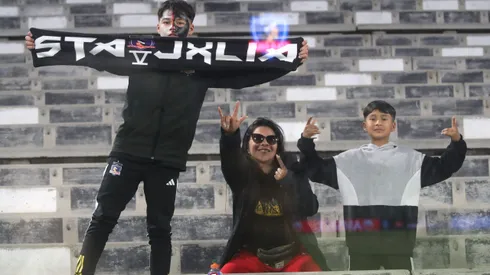 Los hinchas de Colo Colo van llegando a Argentina pese a la prohibición.
