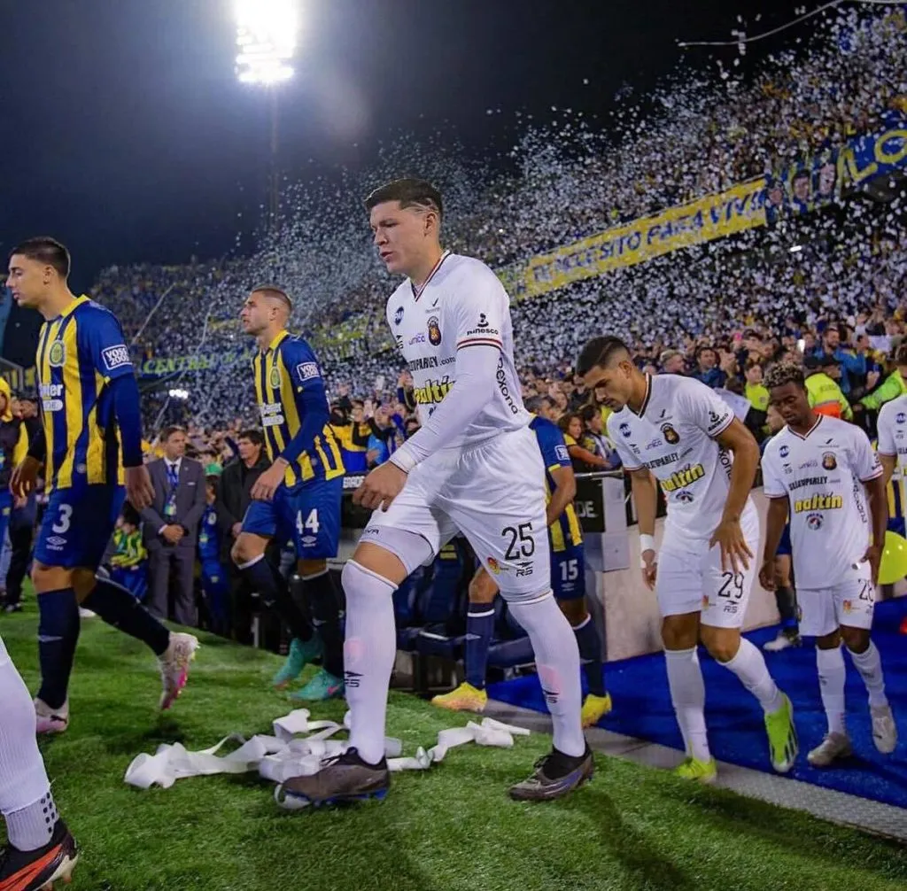 Tamayo llega con fútbol desde Caracas, donde incluso jugó torneos internacionales.