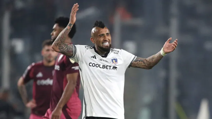 Arturo Vidal piensa en el partido de Colo Colo ante River.