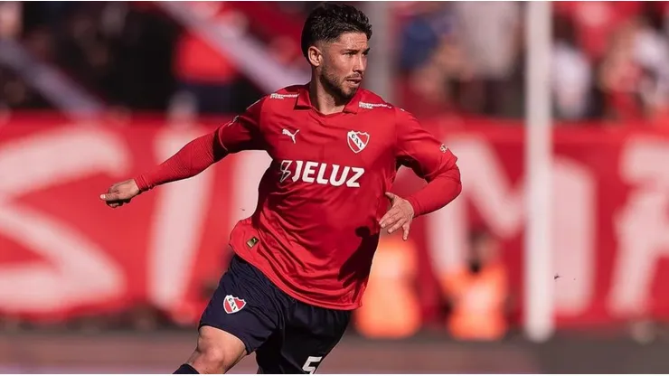 Felipe Loyola es figura dentro de la cancha con Independiente y fuera de ella en las redes sociales.