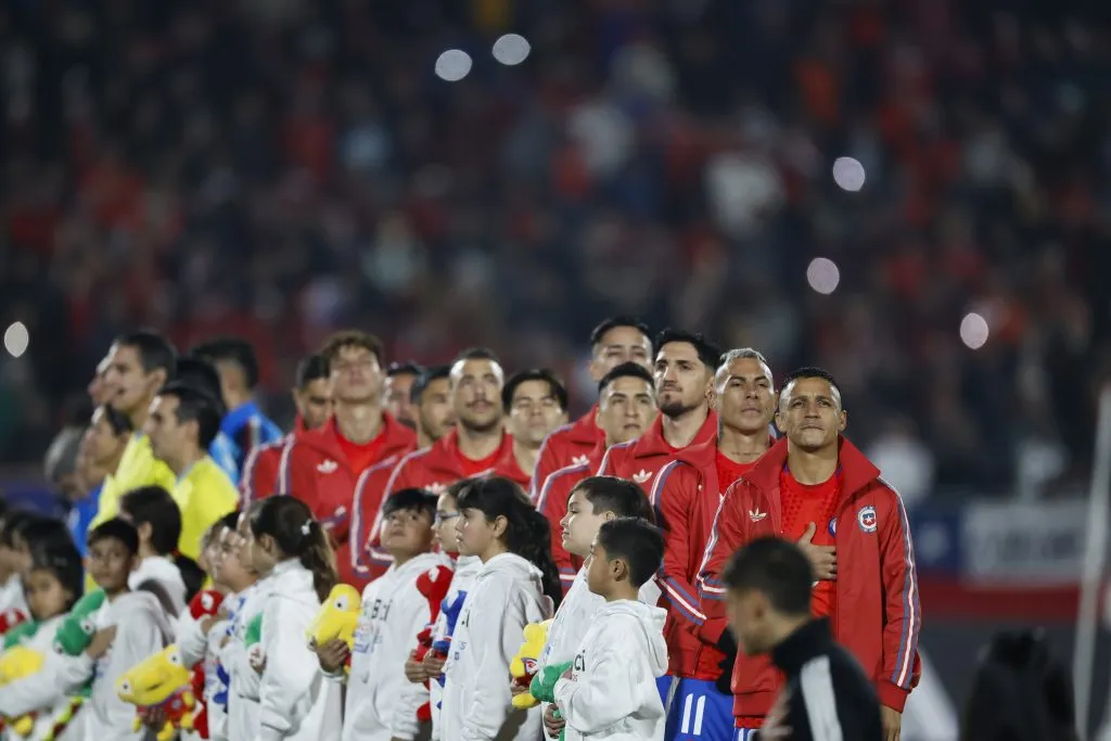 Alexis Sánchez tendrá días claves para saber si llegará a estar o no con Chile en las eliminatorias. Foto: Photosport.