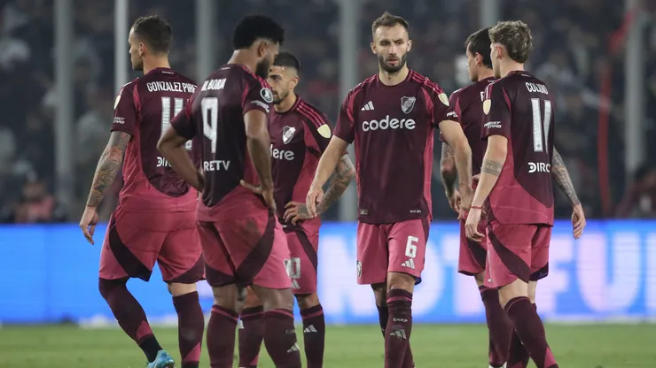 River juega contra Boca y piensa en Colo Colo