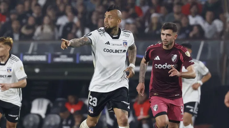 Arturo Vidal fue una de las grandes figuras de Colo Colo ante River Plate.